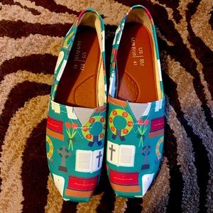 Never worn, Tom like shoes. Size 10. Funeral director theme.